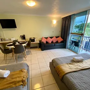 Apartment Holiday Lodge Apartment, Cairns