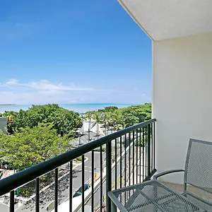 4* Отель Mantra Esplanade