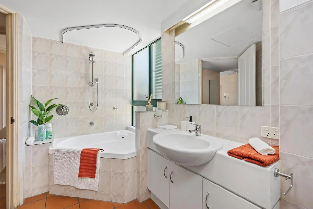Cairns City Family Apartment - Wifi -Netflix - Pool
